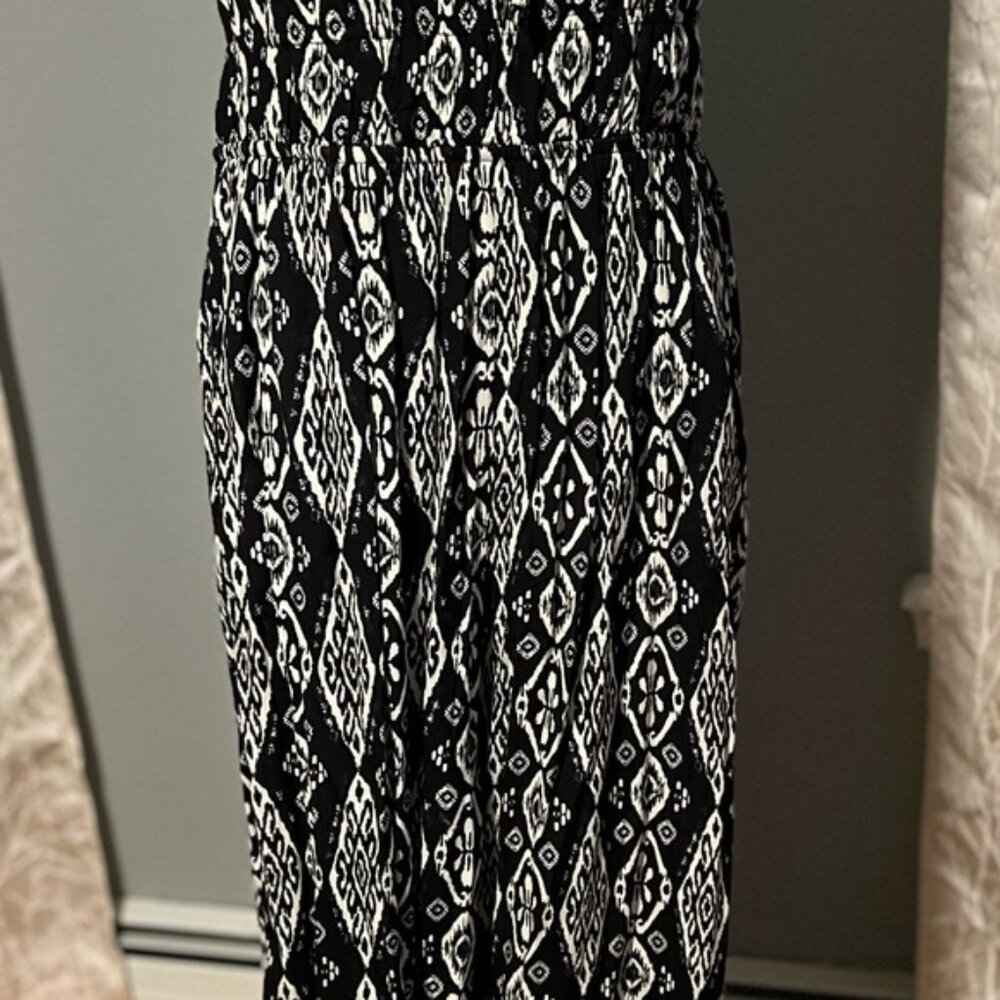 Black and White Patterned ladies jumpsuit